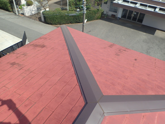 棟板金交換工事で雨漏りを改善