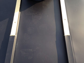 心木をガルバリウム鋼板で保護