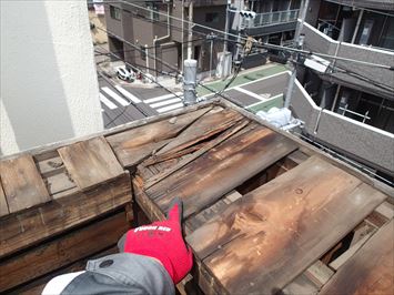 雨漏りの原因となる笠木