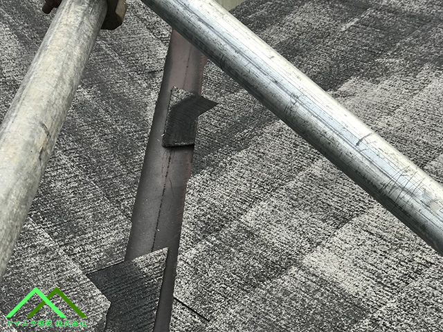 破片の外れかけ