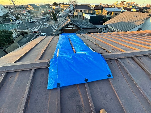 久喜市　破風板 軒天 棟板金 谷板金 棟瓦 漆喰  天窓 天井