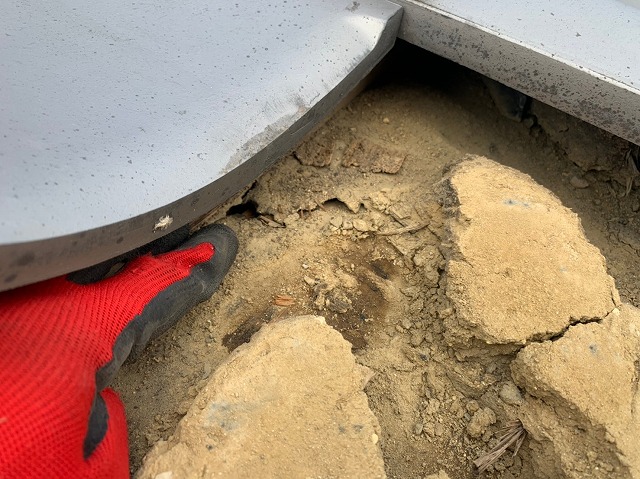 防水シート破損近景