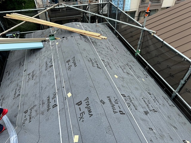 羽生市　コロニアル　屋根カバー　