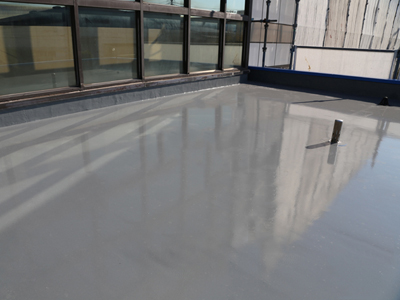 ウレタン防水工事の通気緩衝工法が竣工