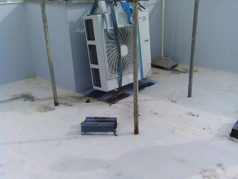 沼津市屋上雨漏り室外機