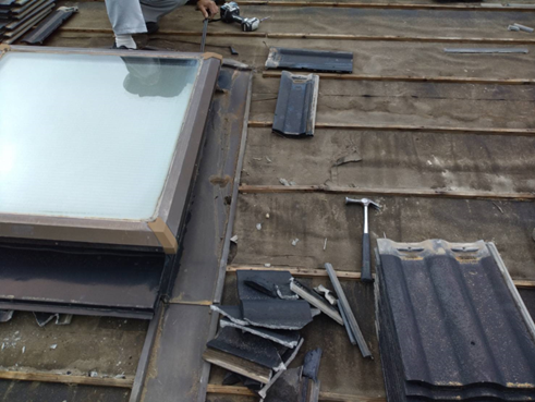 沼津市葺き替え天窓撤去