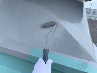 川崎市多摩区生田で工場換気口付近の雨漏りをコーキングと塗装で対応