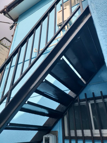 沼津市鉄骨外階段補修完工