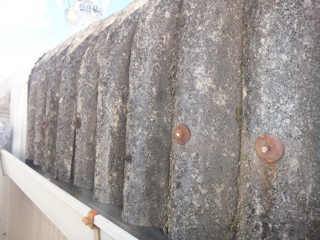 屋根材　スレート　劣化