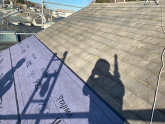 防水シートの設置