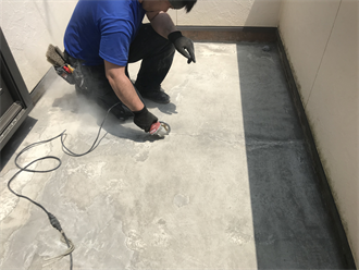 クラック補修跡