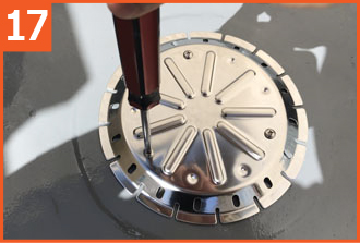 脱気盤のトップの設置