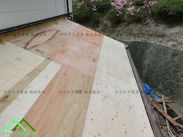 名古屋市緑区にて庇屋根の葺き替え工事！乾式工法で施工するための５つの工程と説明