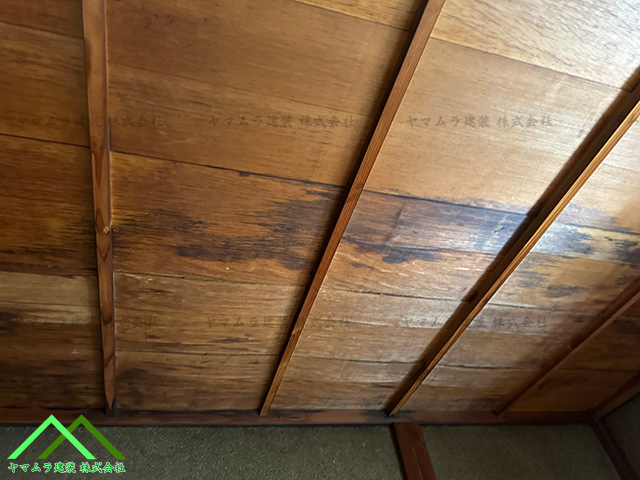 東海市にていぶし瓦の経年劣化と破損！目視による点検方法と注意点を解説