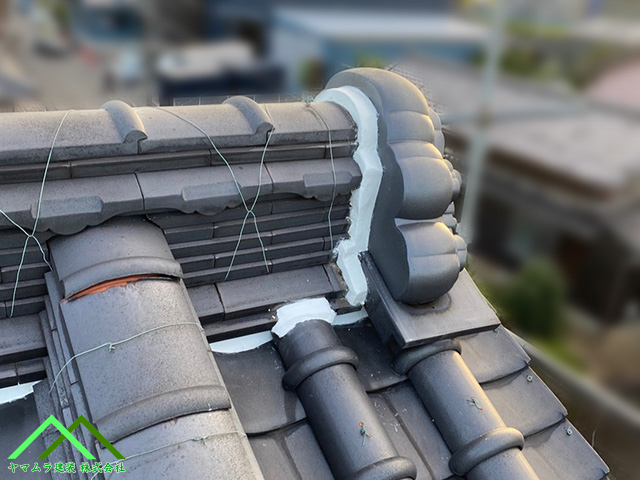 鬼周りの漆喰塗り