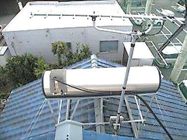 沼津市瓦屋根温水器