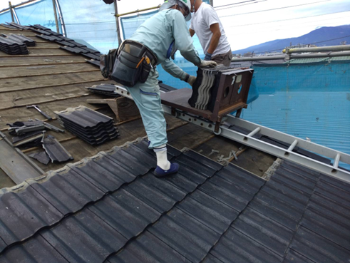 沼津市葺き替え瓦外し