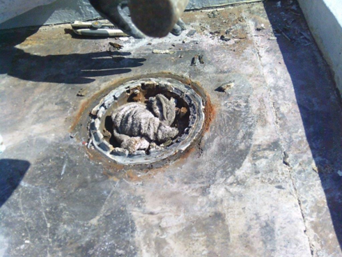 沼津市屋上雨漏りドレン
