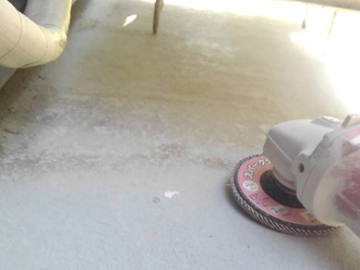 ウレタン防水工事　ケレン