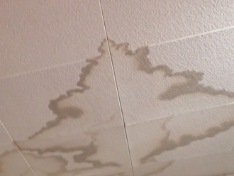 袖ヶ浦市蔵波台にて室内の雨染みのご相談、雨染みを発見したら早めに補修を！