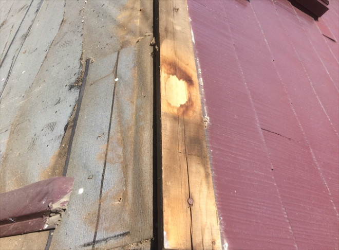 棟板金の下地貫板が腐食