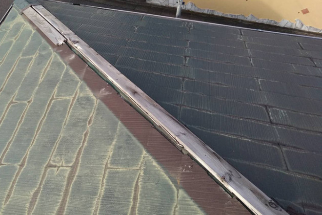 棟板金交換工事　飛散した棟板金