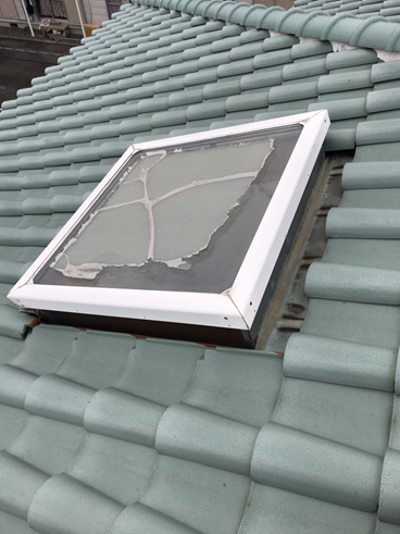 三島雨漏り天井剥がれ天窓