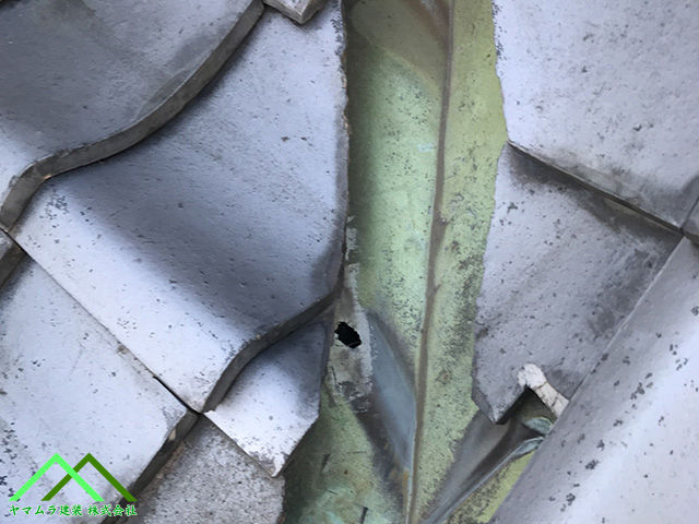 穴があきやすい位置があります