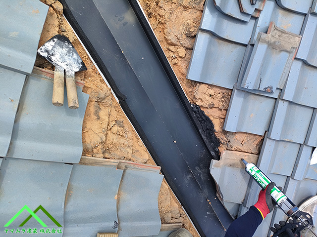 コーキングボンドも流用します