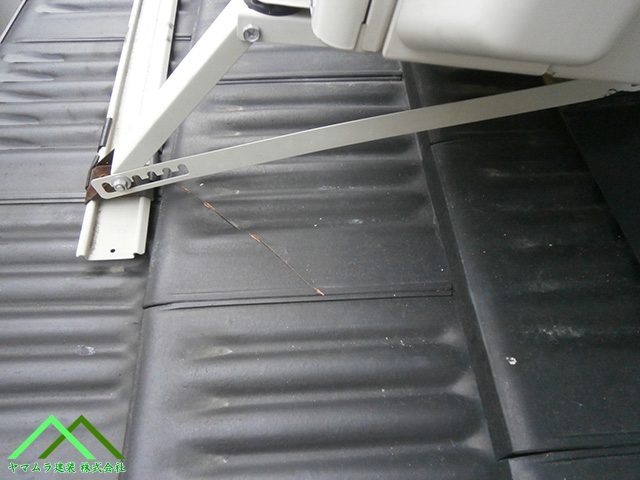 室外機付近も破損