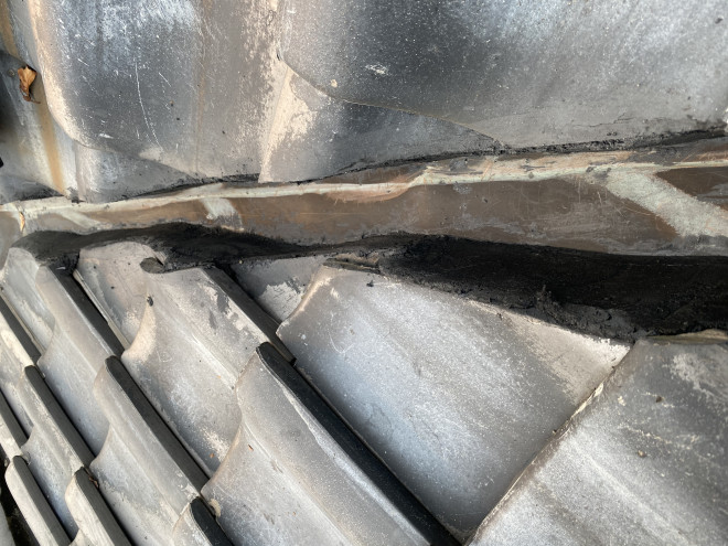 谷板金　漆喰工事