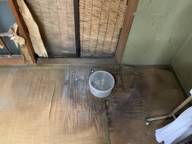 春日井市の増築部分の雨漏り