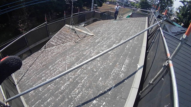 施工前の屋根
