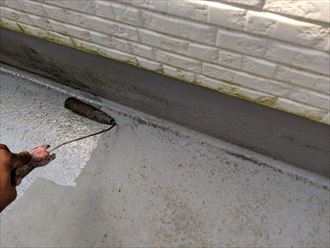 プライマーを塗装