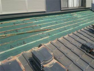 防水紙・桟木取り付け