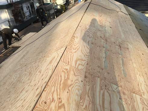 沼津市葺き替え野地板設置後