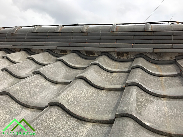 屋根漆喰に穴が