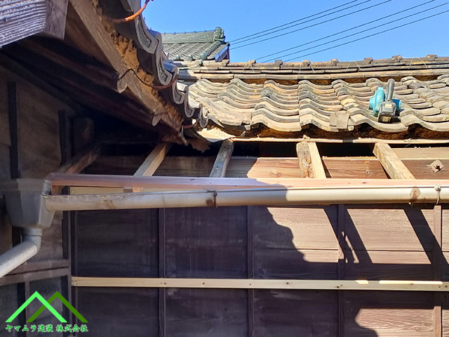 名古屋市中川区　瓦を再利用して雨漏りを解決！野地板・ルーフィング・谷樋補修など