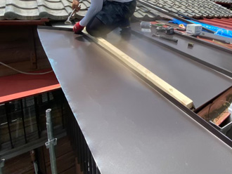 瓦棒の屋根設置