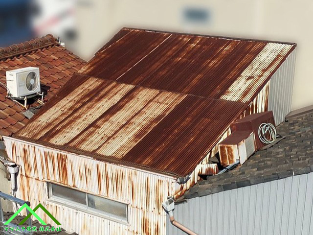 周りに囲まれた