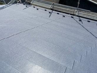 カバー工法後の屋根