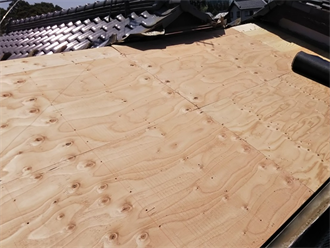 野地板で増し張り補強