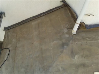 セメント洋瓦を撤去