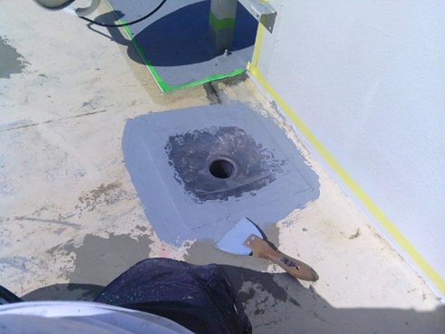 沼津市屋上雨漏り補修ドレン