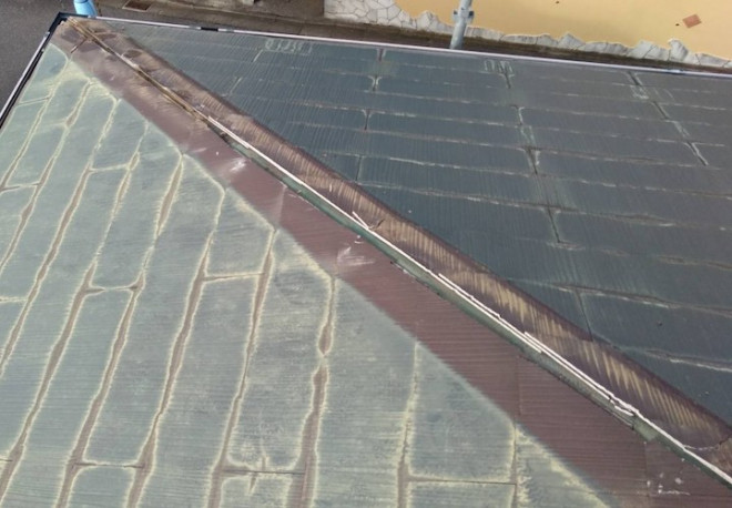 棟板金と貫板撤去後の屋根