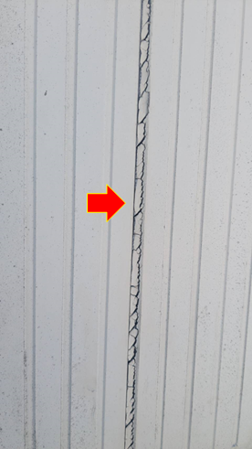 清水町の工場で雨漏りため コーキング打ち替え