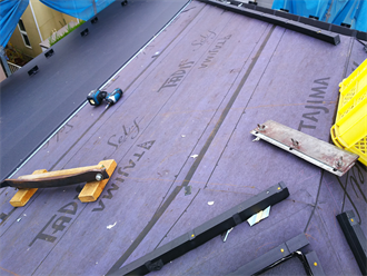 長生村長柄町長柄山で雨漏りを起こしたスレート屋根からガルバリウム鋼板屋根にカバー工事