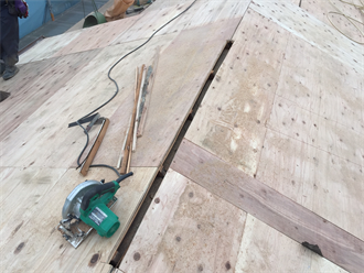野地板施工