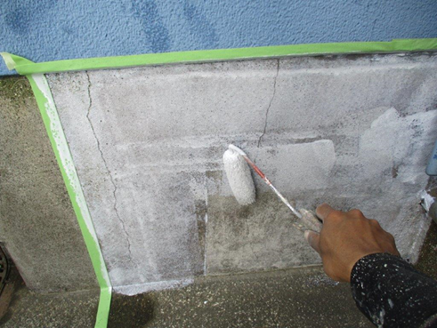 沼津市鉄骨階段下塗り