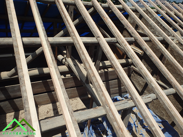 補強で垂木を添えます